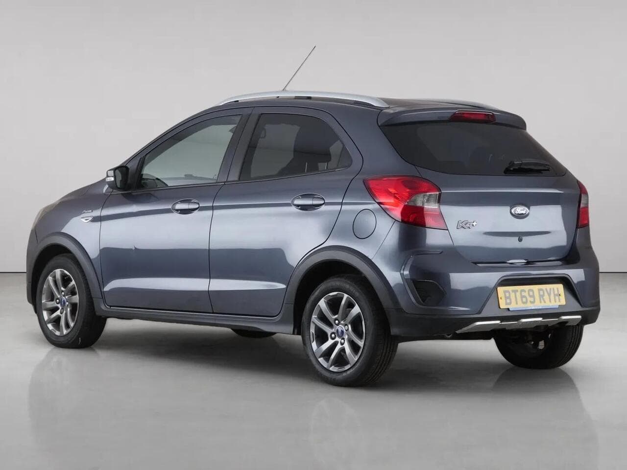 Ford Ka+ thumbnail Rear Left
