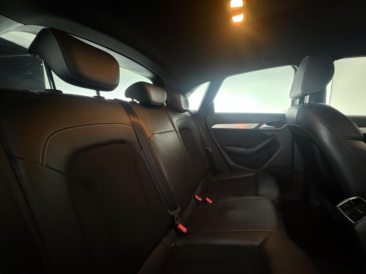 Audi Q3 thumbnail Seats Rear