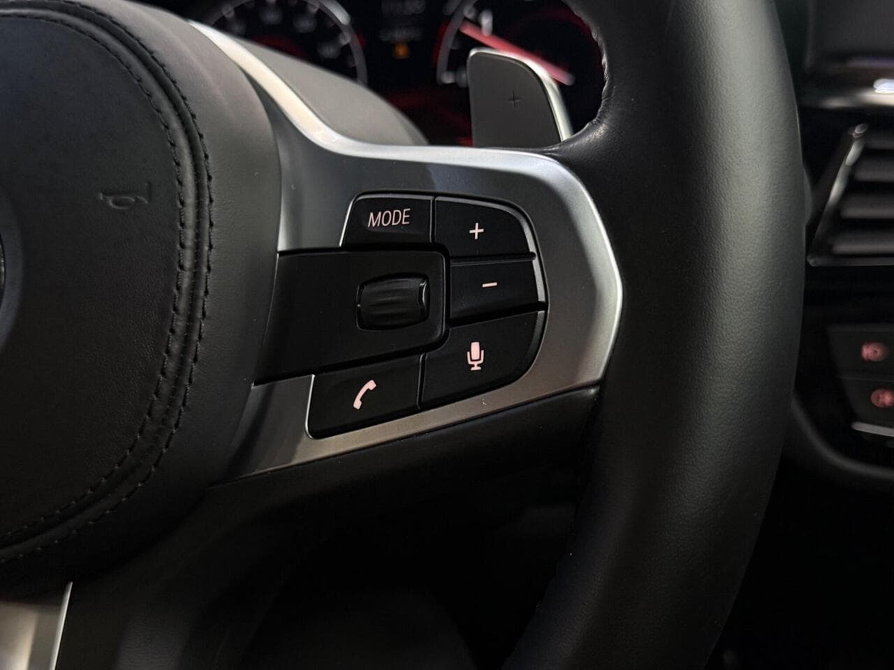 BMW 5 Series thumbnail Misc Controls