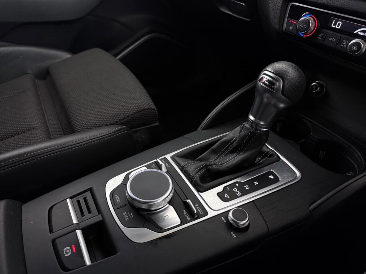 Audi A3 thumbnail Interior Front