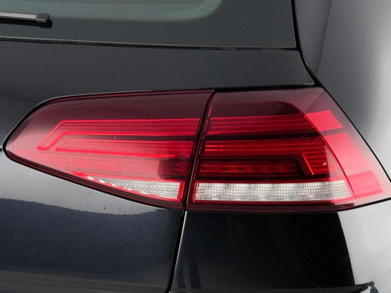 Volkswagen Golf thumbnail Lights Rear