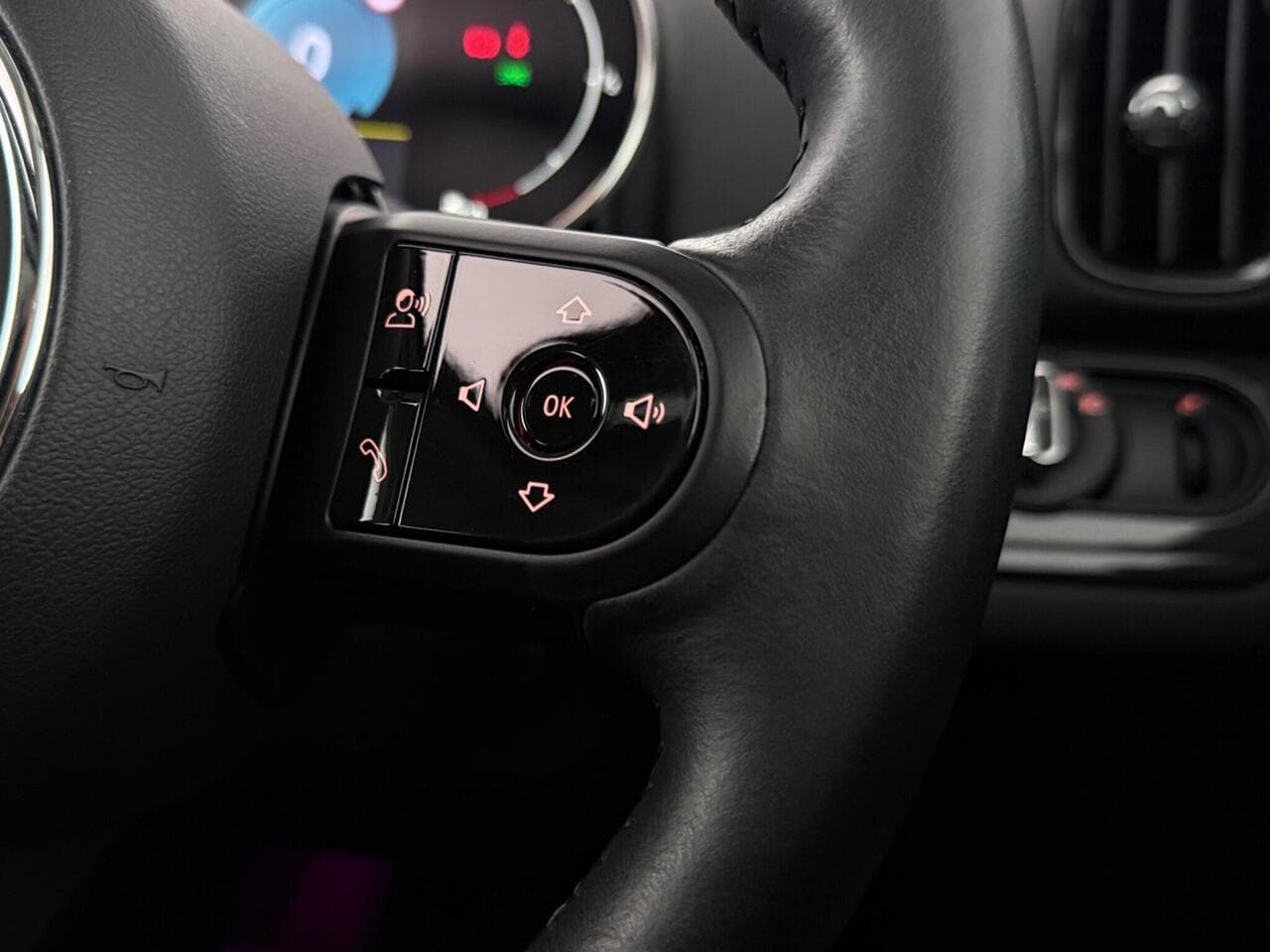 MINI Countryman thumbnail Misc Controls