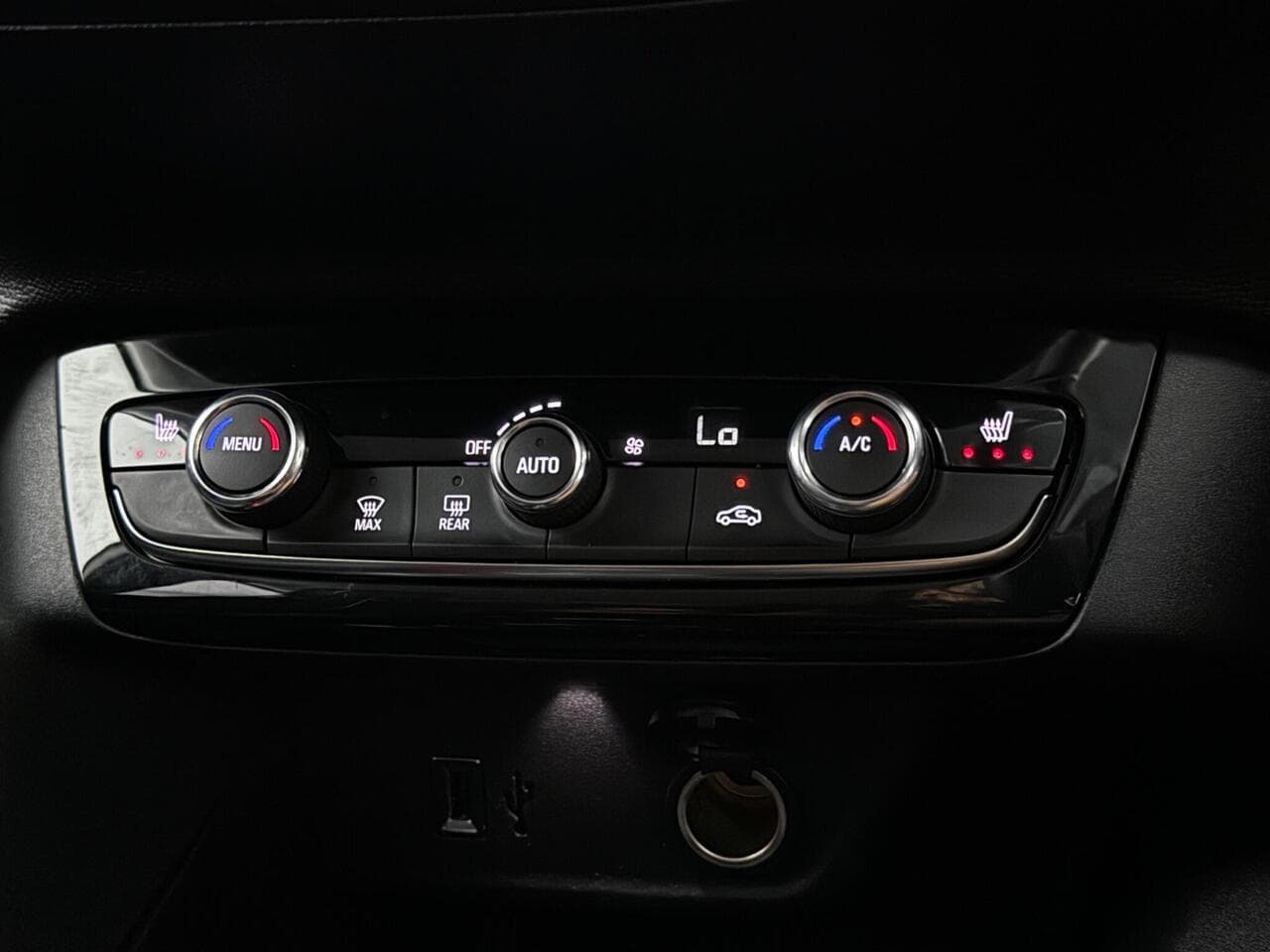 Vauxhall Corsa thumbnail Misc Controls