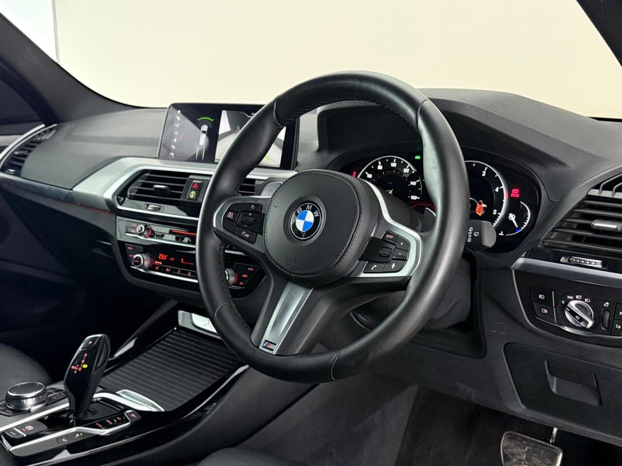 BMW X3 thumbnail Steering Wheel