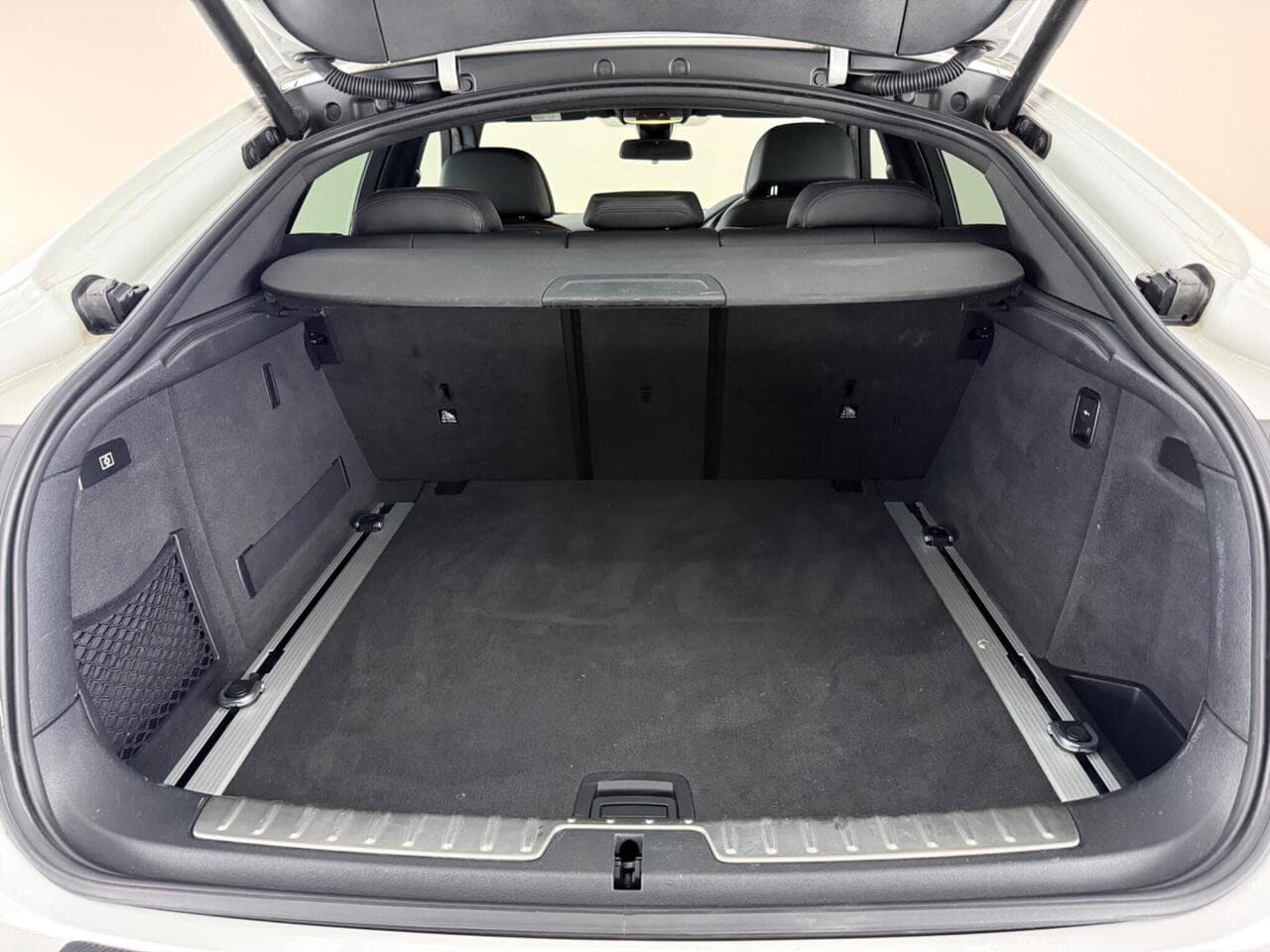 BMW X6 thumbnail Boot
