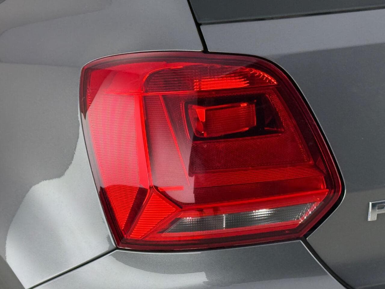Volkswagen Polo thumbnail Lights Rear