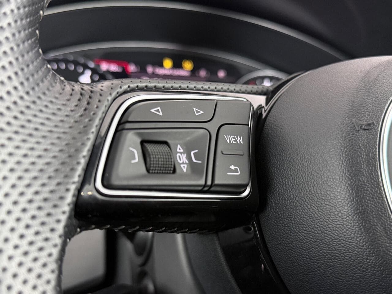 Audi A4 thumbnail Misc Controls