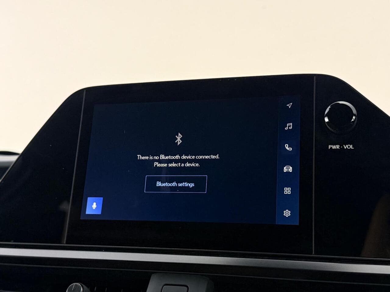 Lexus UX thumbnail Infotainment System
