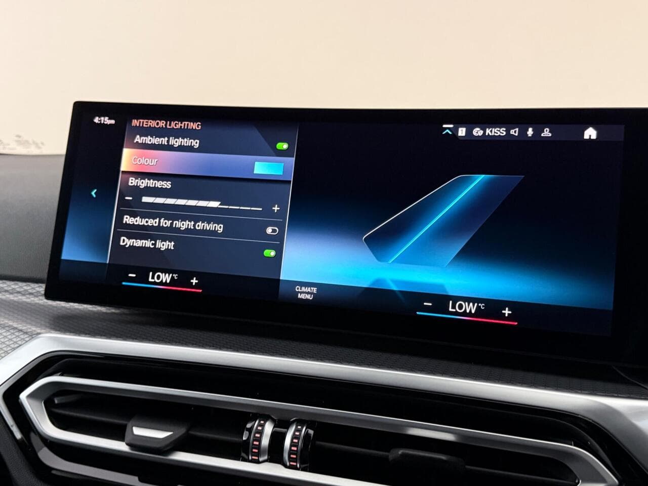 BMW 3 Series thumbnail Infotainment System