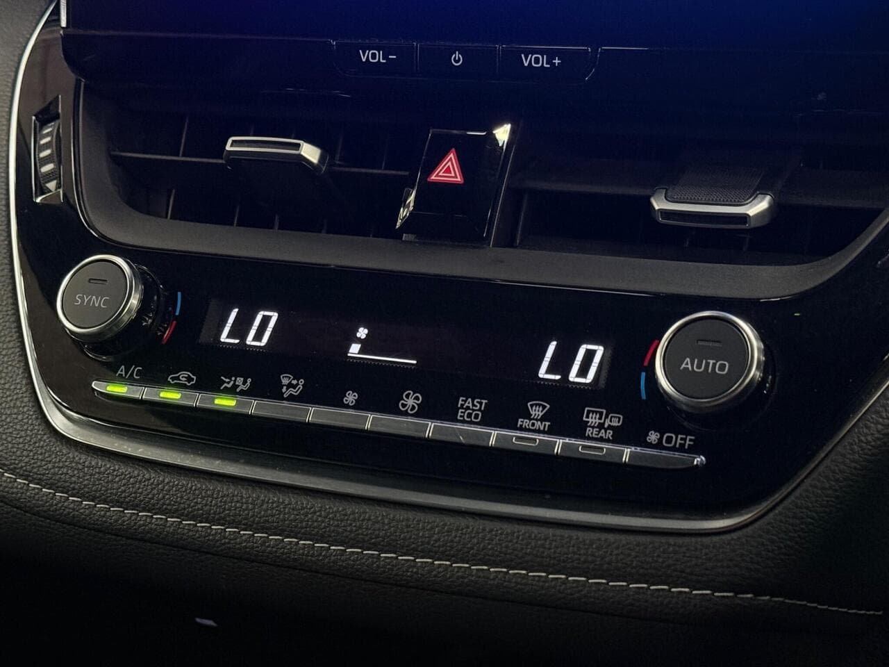Toyota Corolla thumbnail Infotainment System