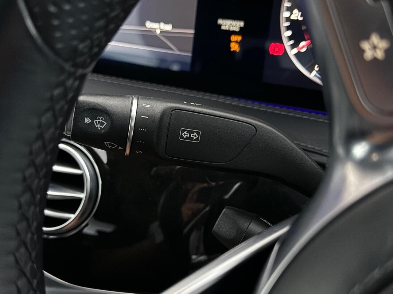 Mercedes-Benz S Class thumbnail Misc Controls