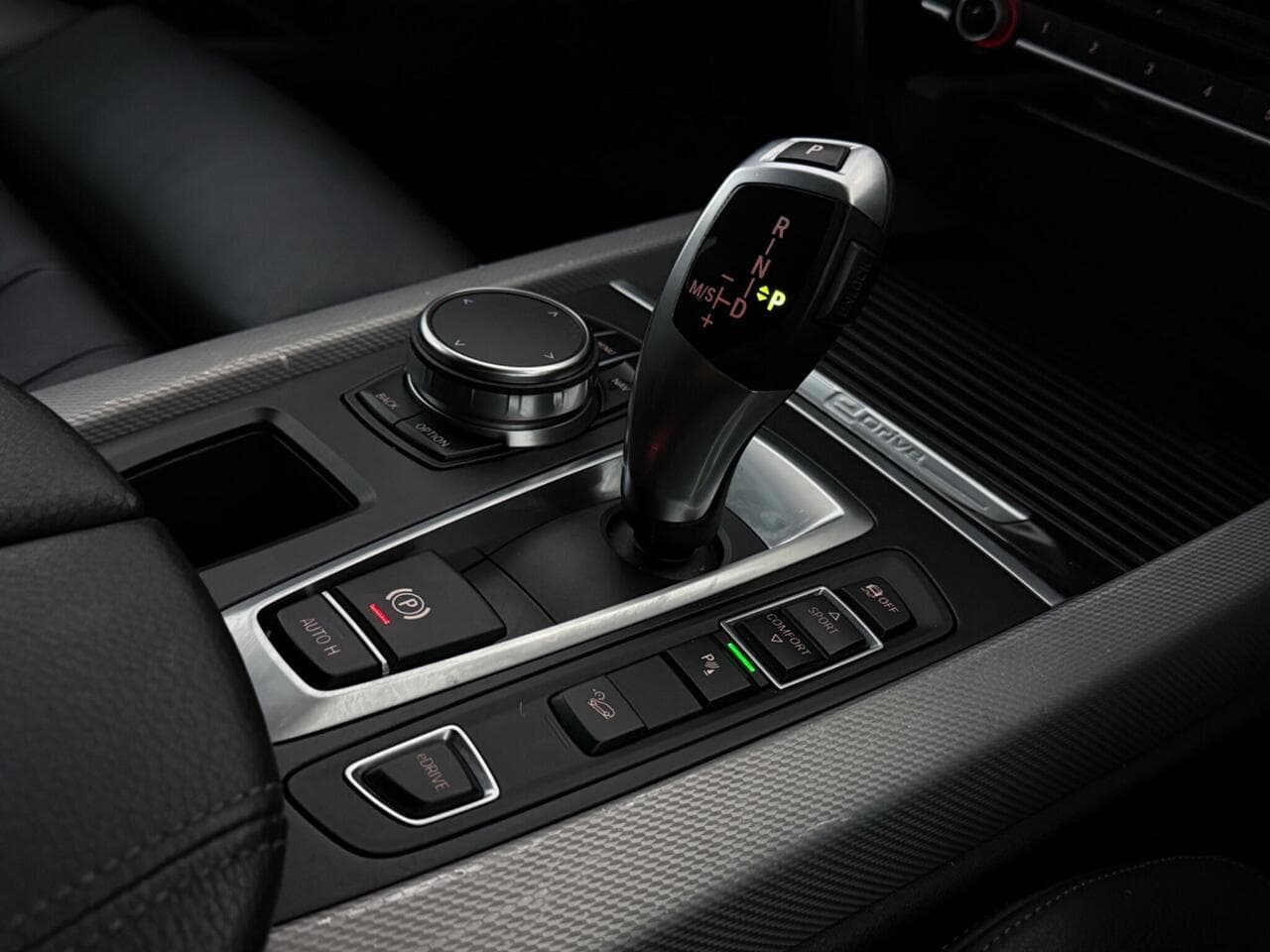 BMW X5 thumbnail Interior Front