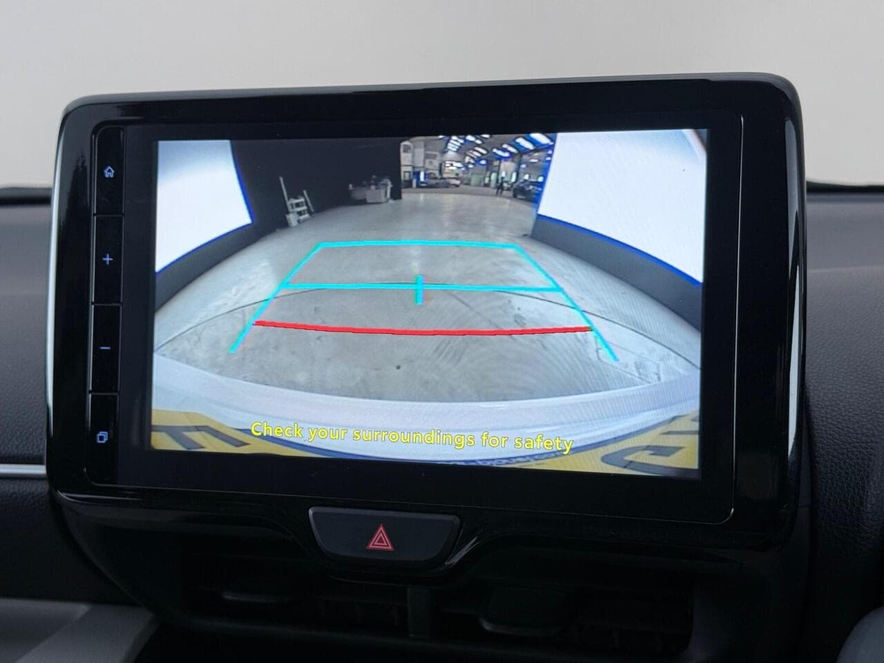 Toyota Yaris thumbnail Infotainment System