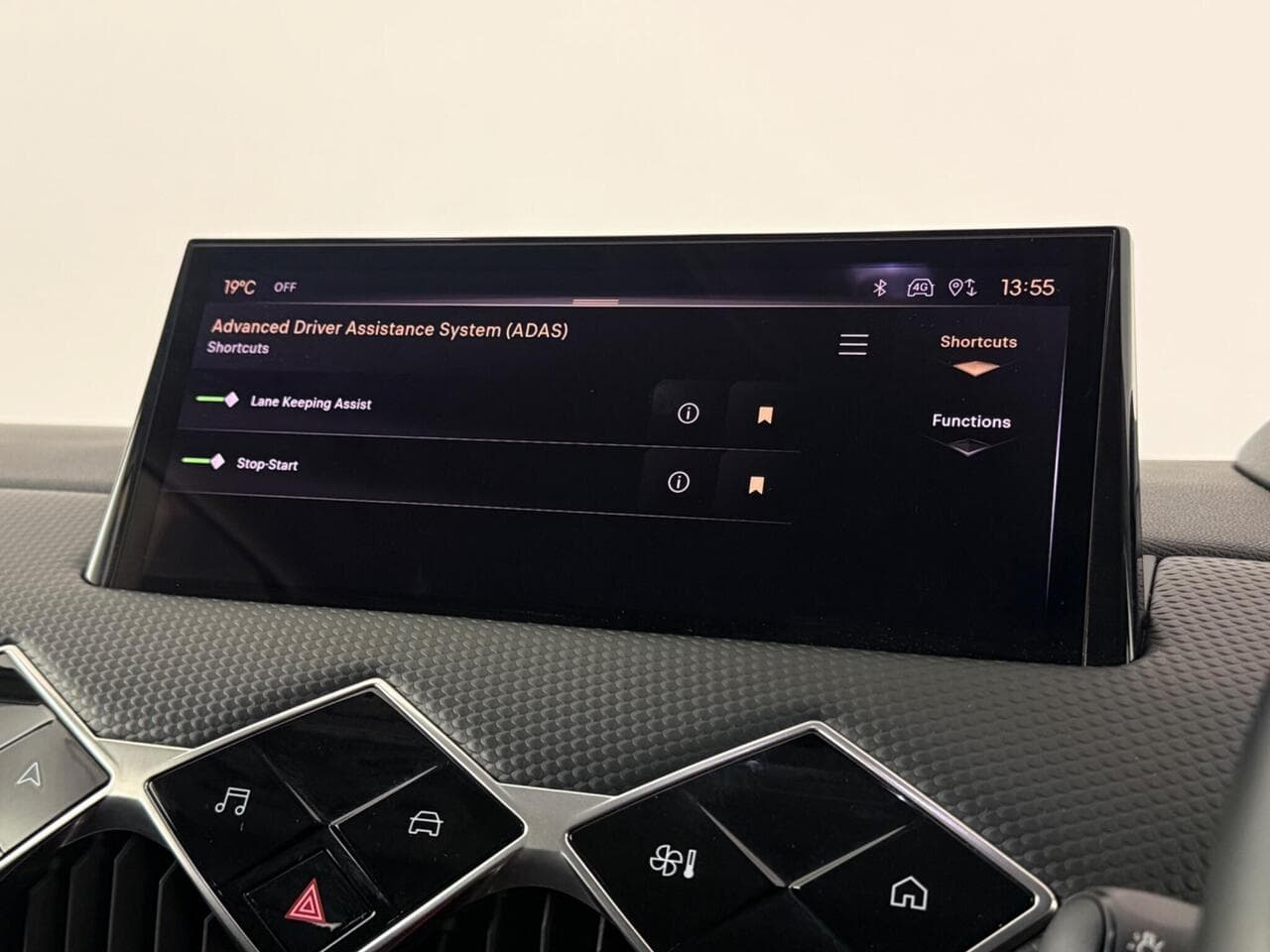 DS AUTOMOBILES DS 3 thumbnail Infotainment System
