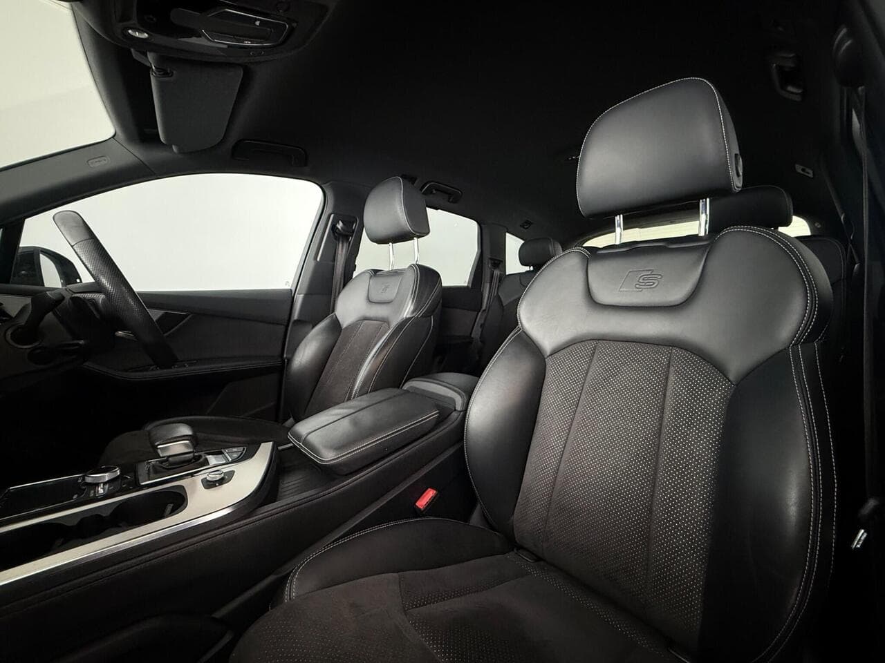 Audi Q7 thumbnail Seat Front Passenger