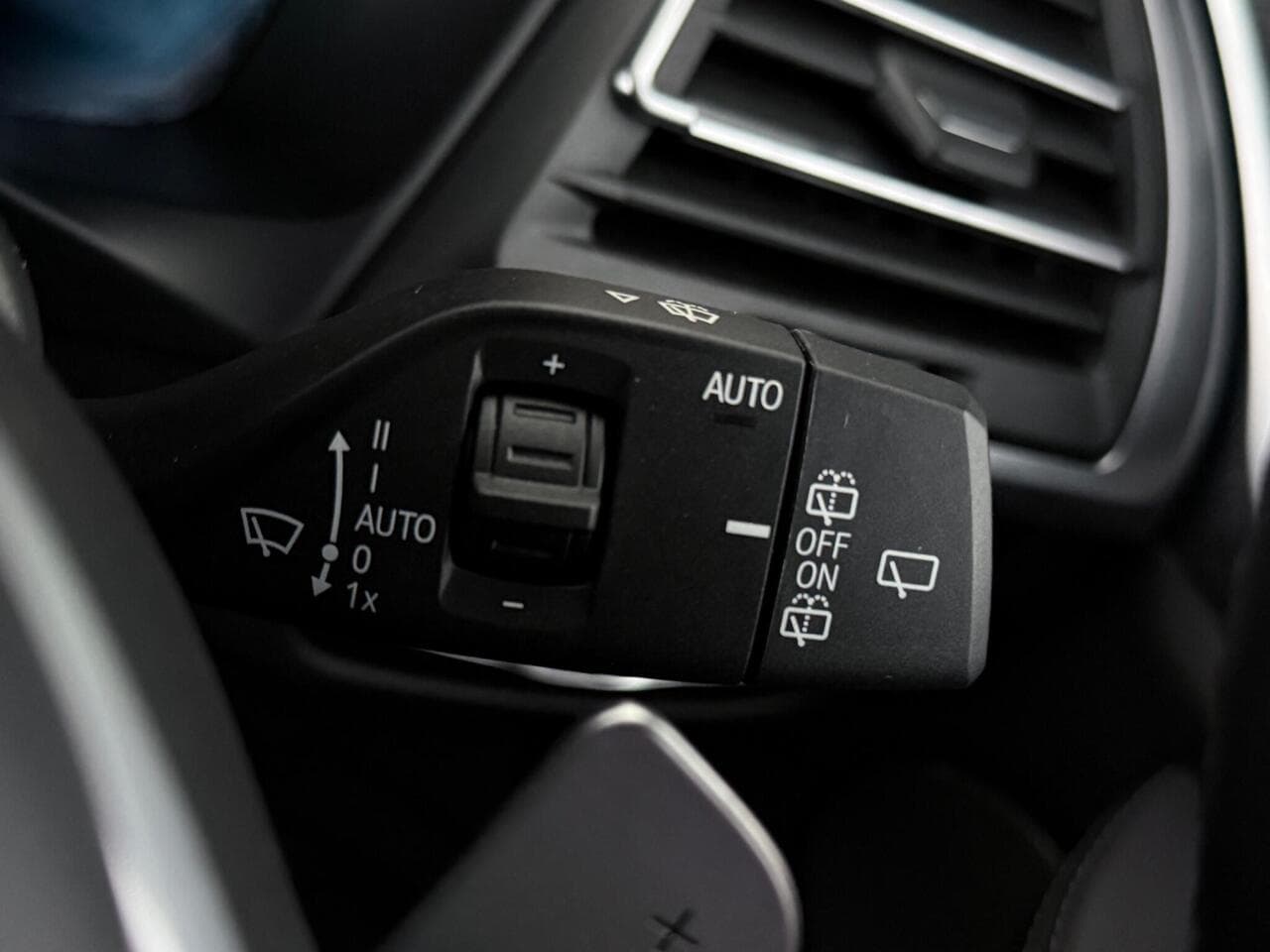 BMW X3 thumbnail Misc Controls