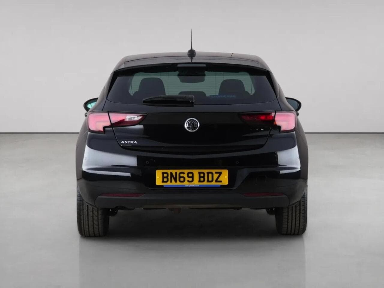 Vauxhall Astra thumbnail Rear