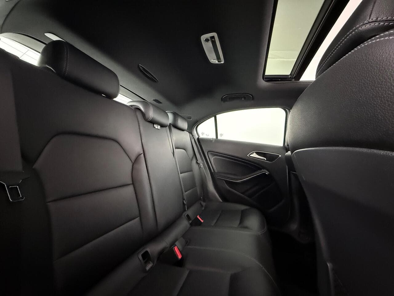 Mercedes-Benz A Class thumbnail Seats Rear