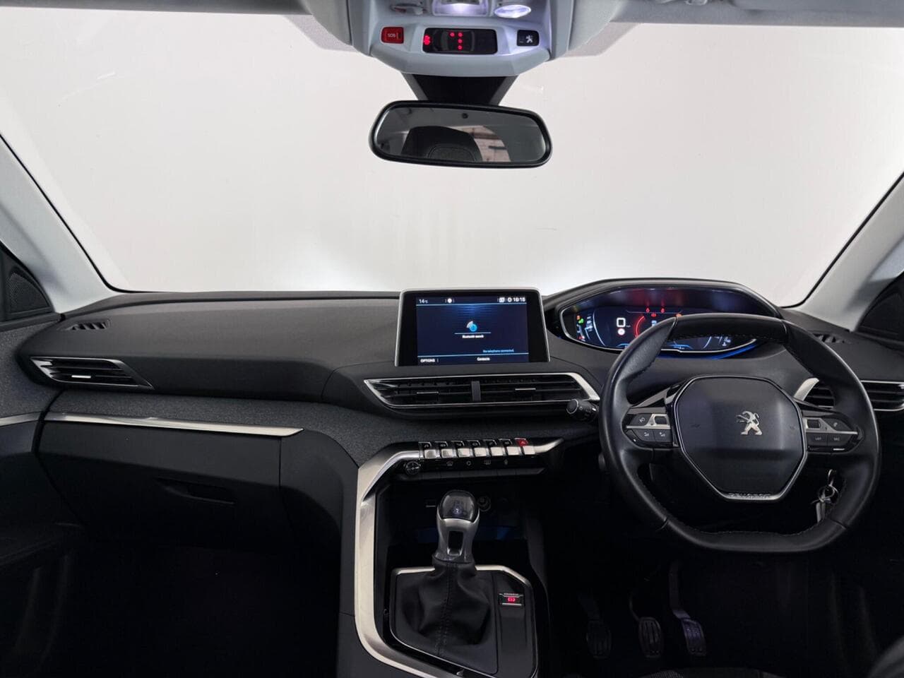 Peugeot 3008 thumbnail Interior Front