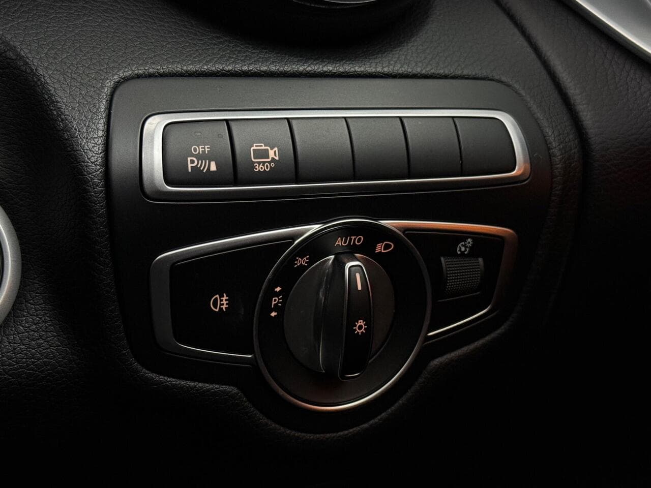Mercedes-Benz GLC thumbnail Misc Controls