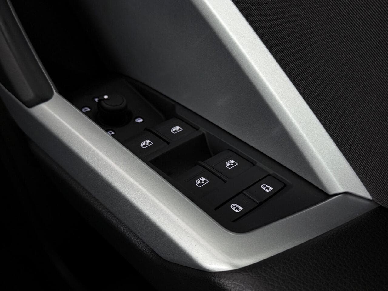 Audi Q3 thumbnail Misc Controls