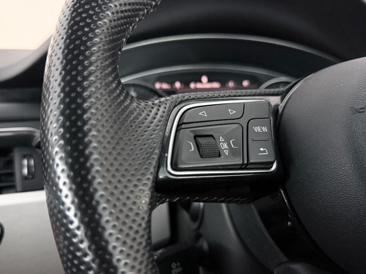 Audi A4 thumbnail Misc Controls