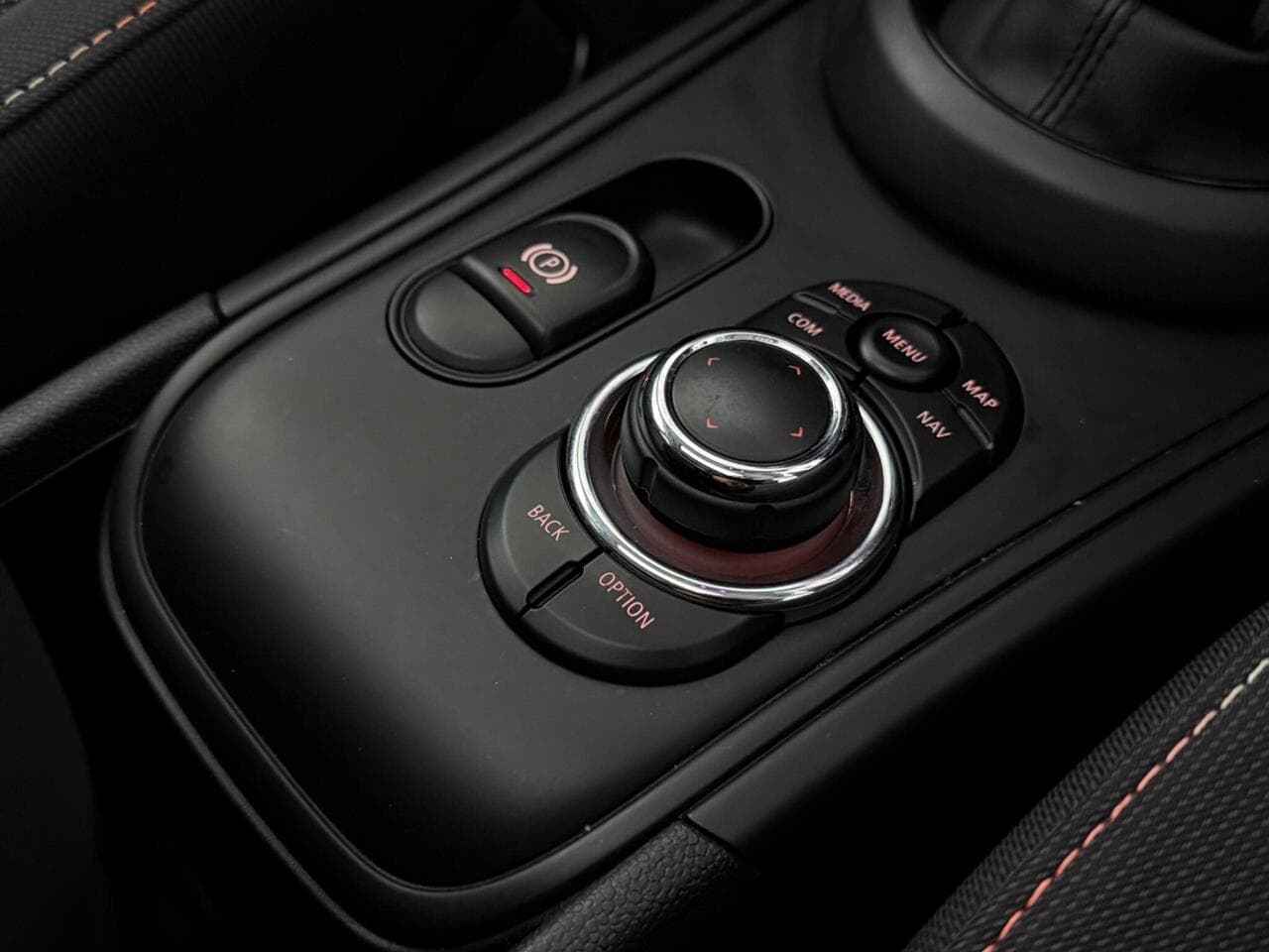 MINI Countryman thumbnail Misc Controls