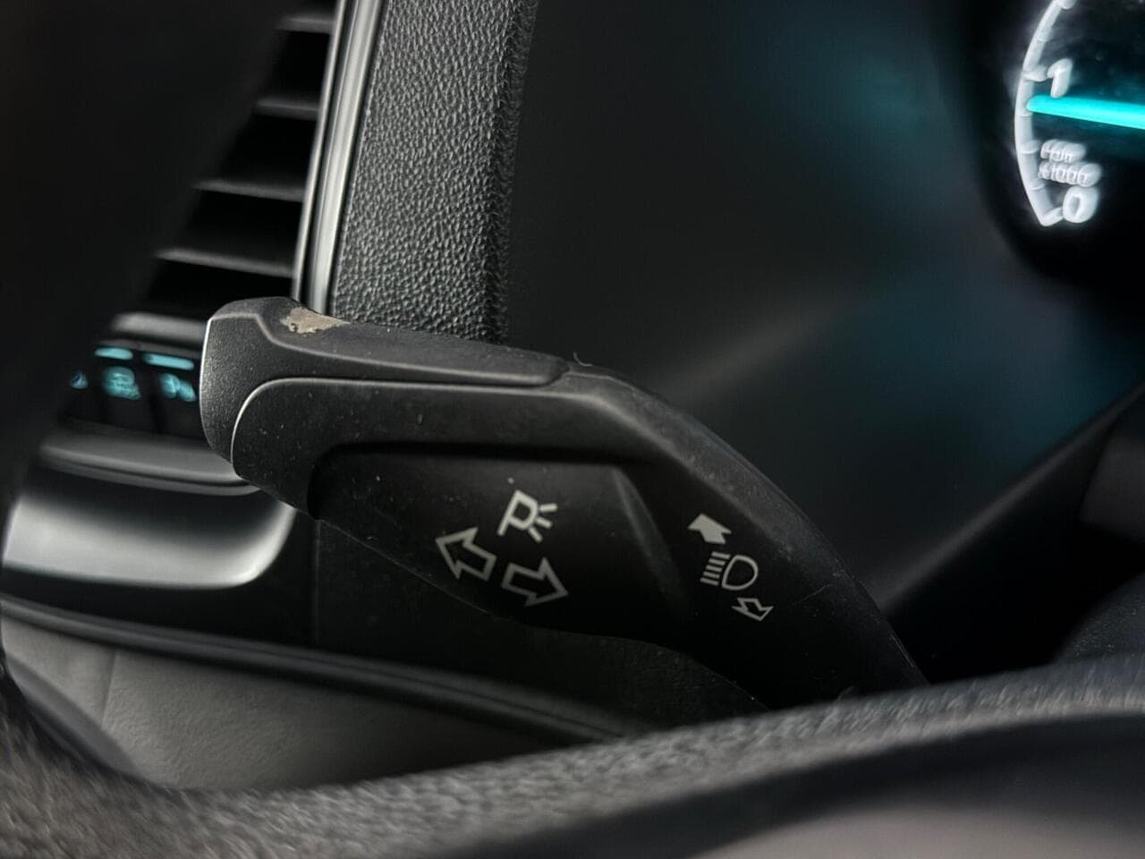 Ford Transit Custom thumbnail Misc Controls