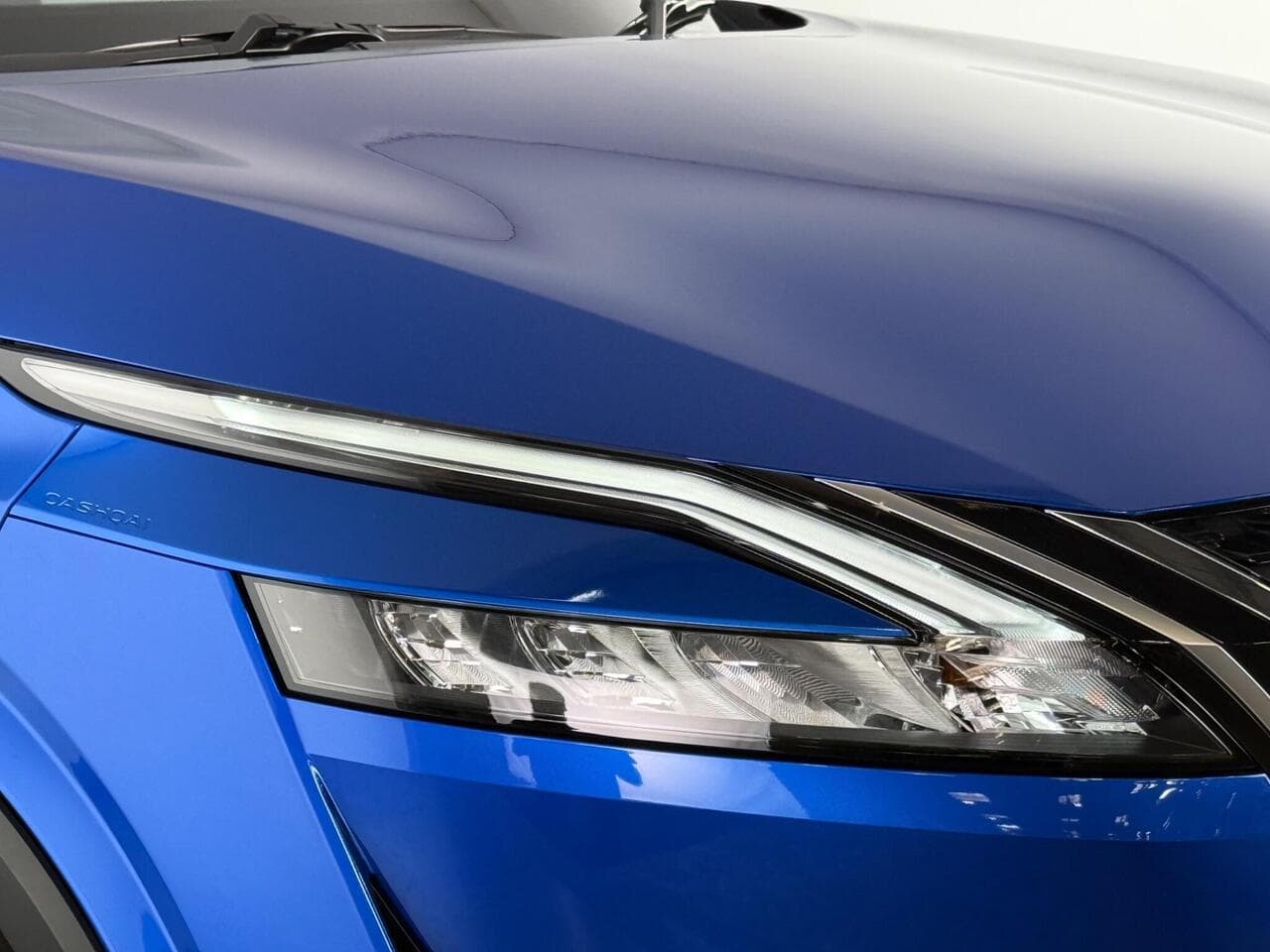 Nissan Qashqai thumbnail Lights Front