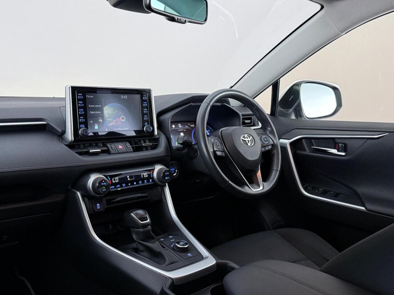 Toyota RAV4 thumbnail Interior Front