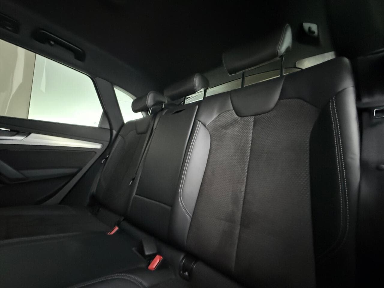 Audi Q5 thumbnail Seats Rear