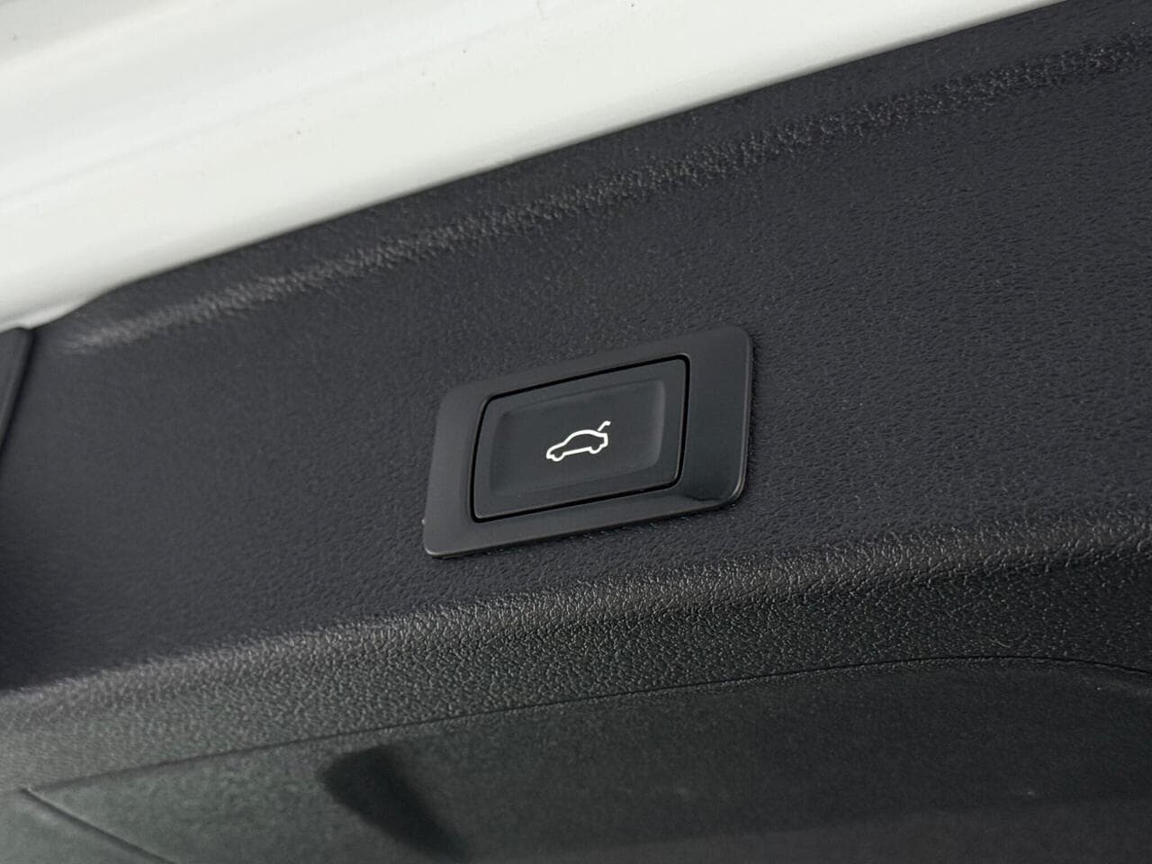 Audi A4 Avant thumbnail Misc Controls