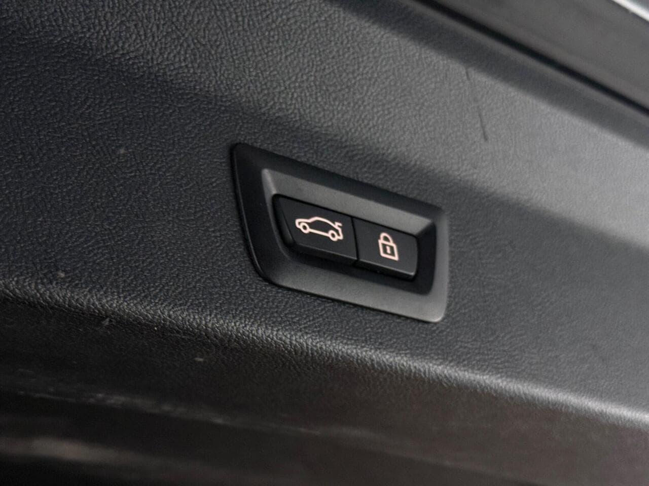 BMW X3 thumbnail Misc Controls