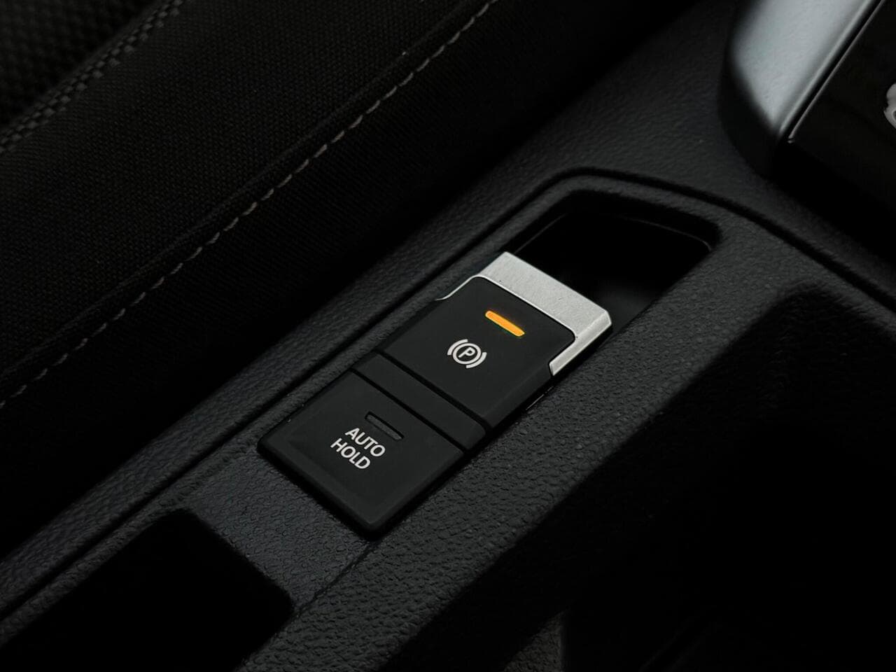 Volkswagen T-Roc thumbnail Misc Controls