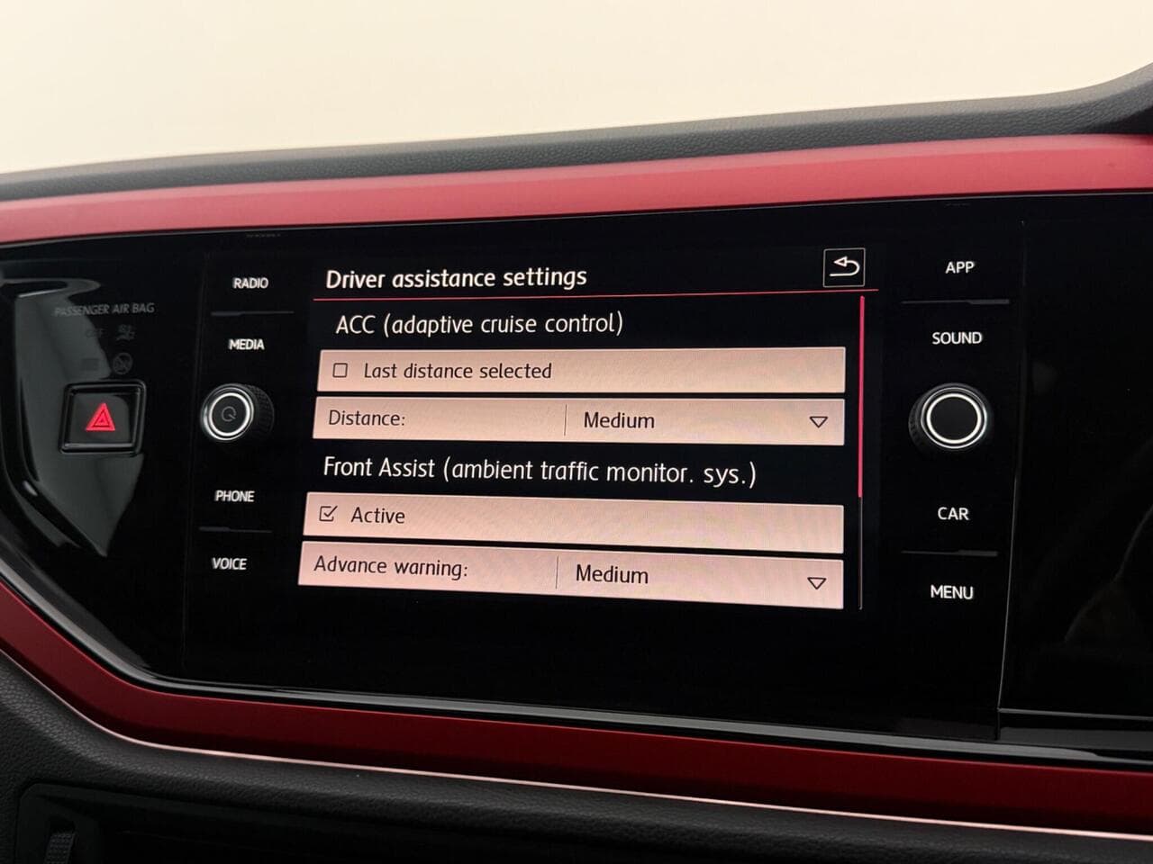 Volkswagen Polo thumbnail Infotainment System