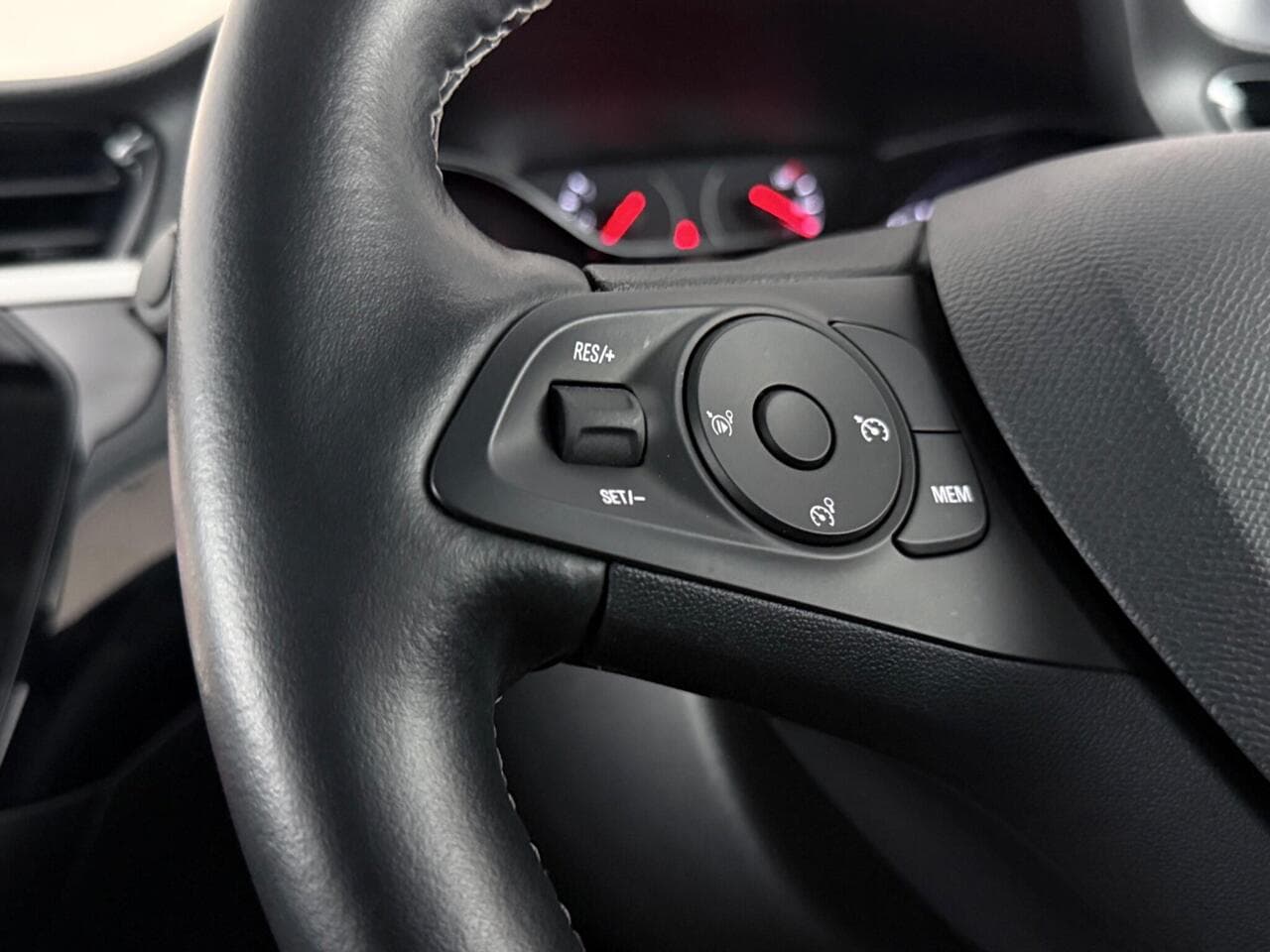 Vauxhall Corsa thumbnail Misc Controls