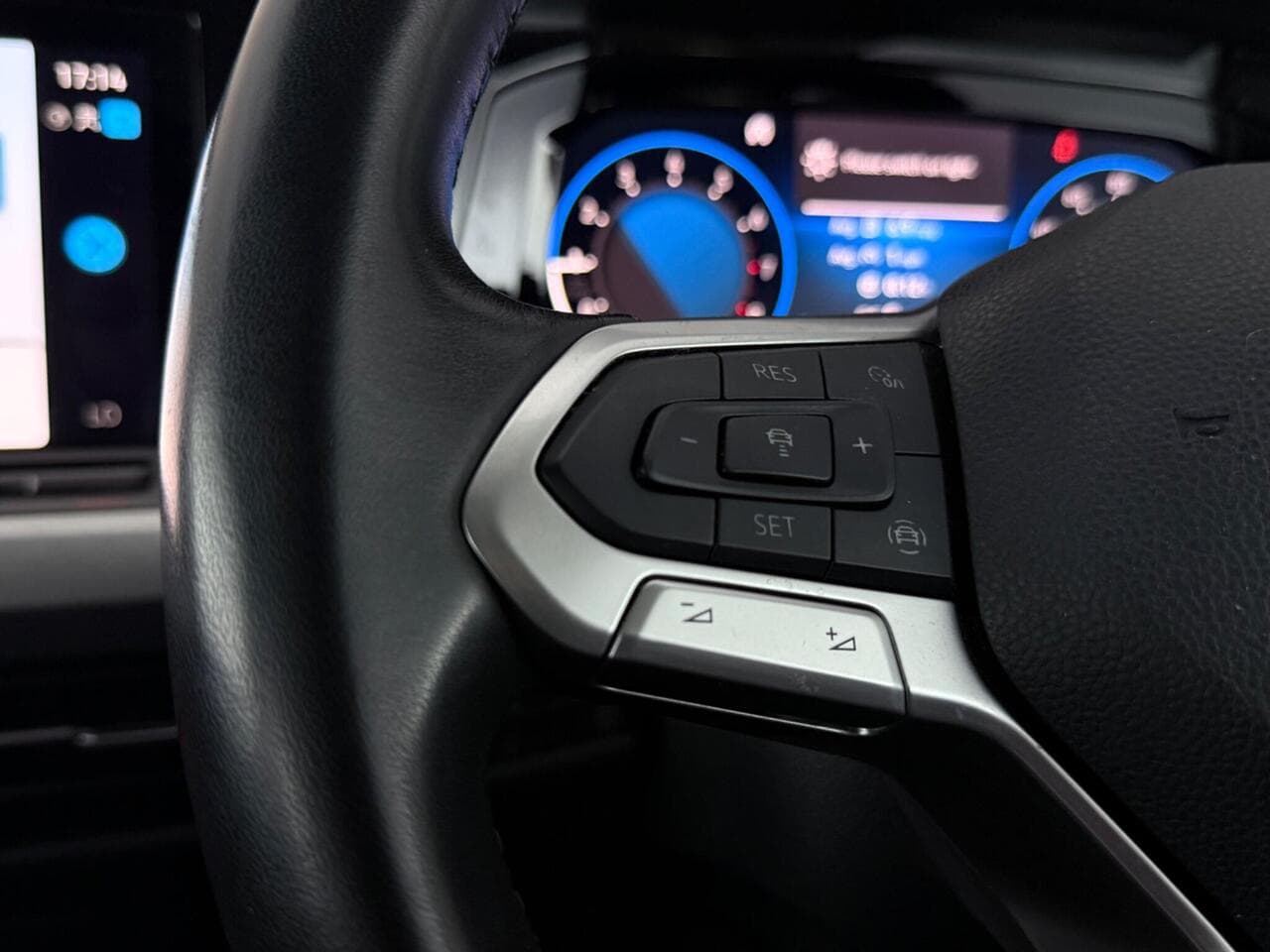 Volkswagen Golf thumbnail Misc Controls