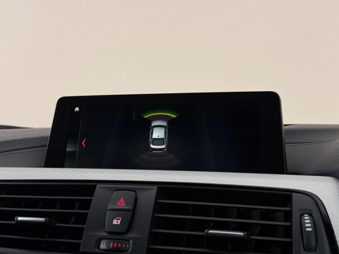 BMW 4 Series Gran Coupe thumbnail Infotainment System