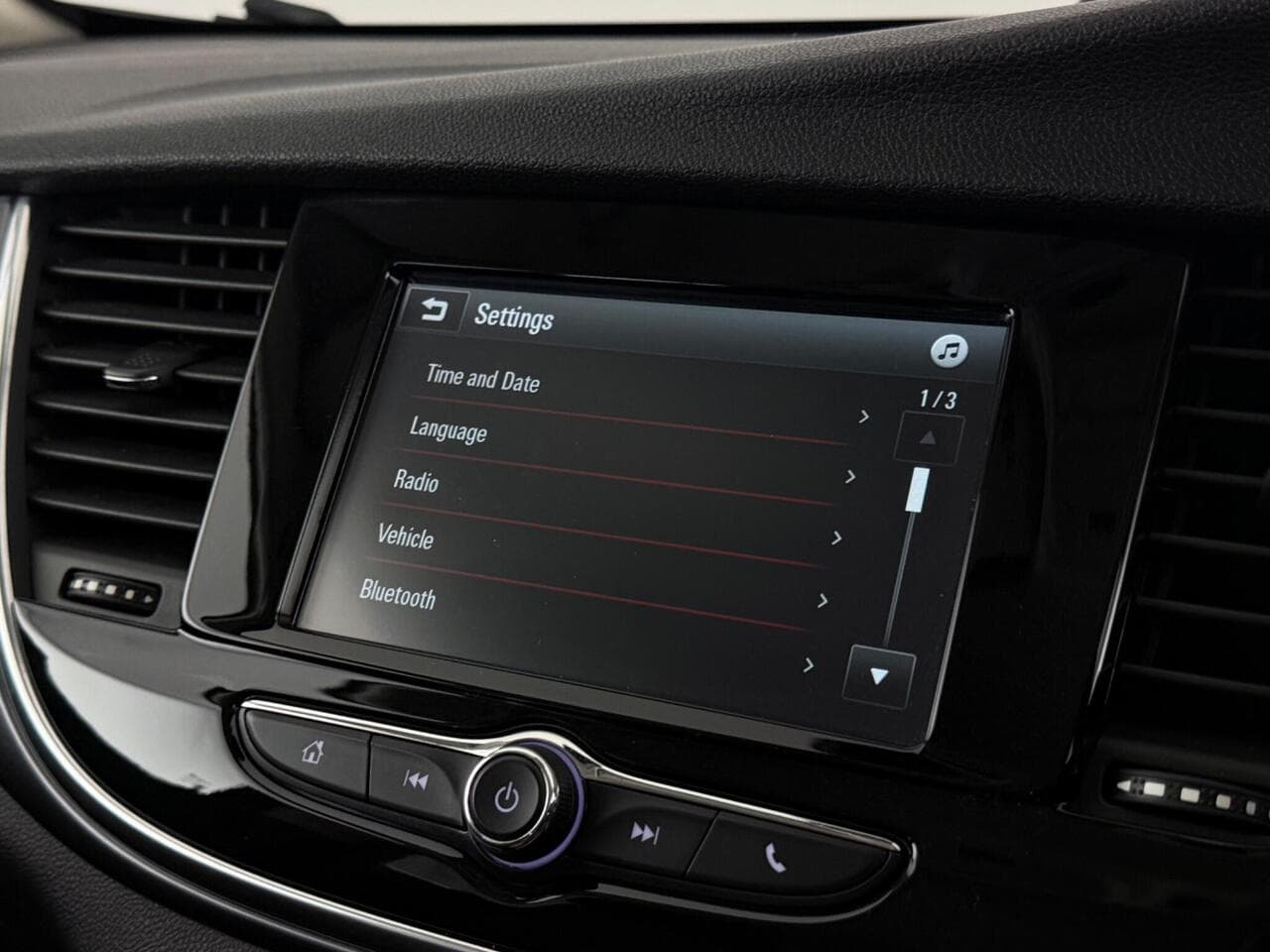 Vauxhall Mokka X thumbnail Infotainment System