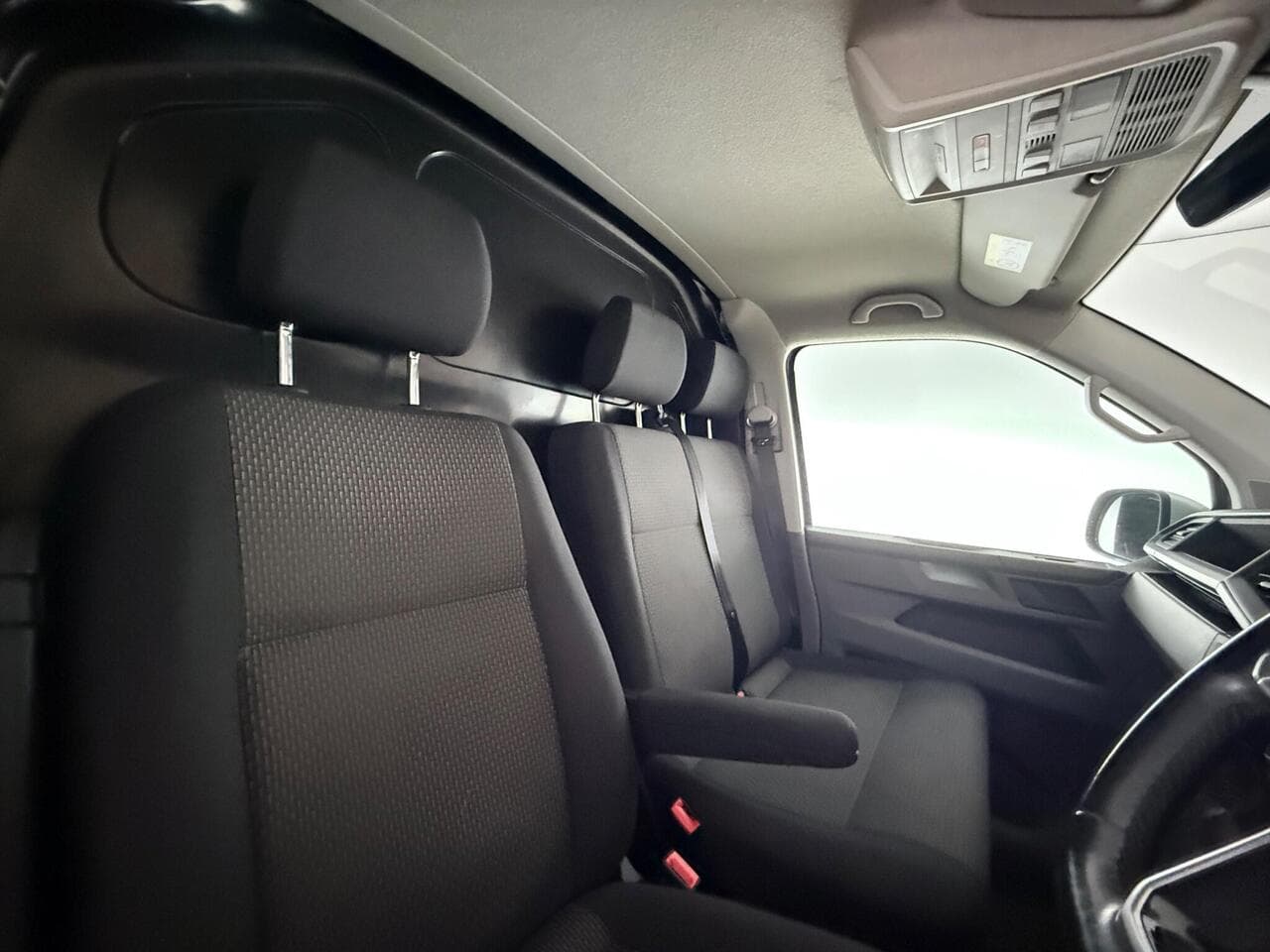 Volkswagen Transporter thumbnail Seat Driver