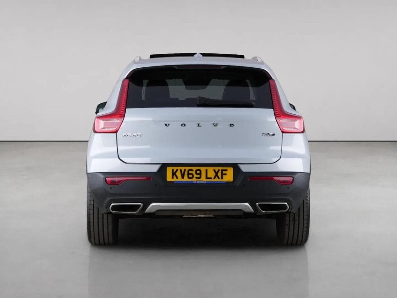 Volvo XC40 thumbnail Rear