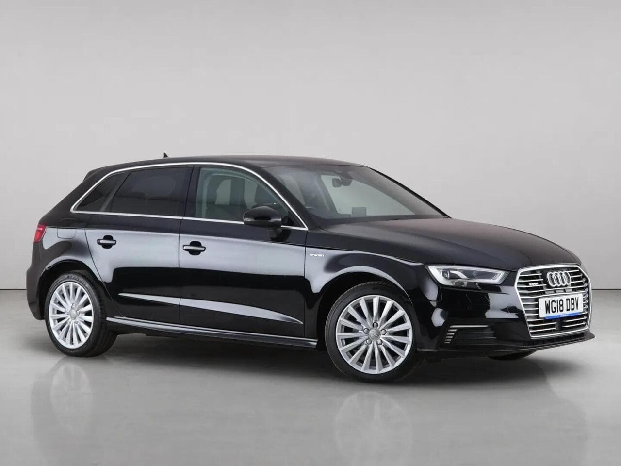 Audi A3 - Audi A3 1.4 TFSI e-tron Sportback e-S Tronic Euro 6 5dr 8.8kWh