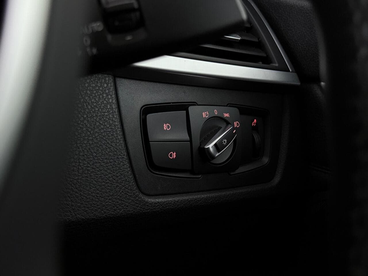 BMW 4 Series thumbnail Misc Controls
