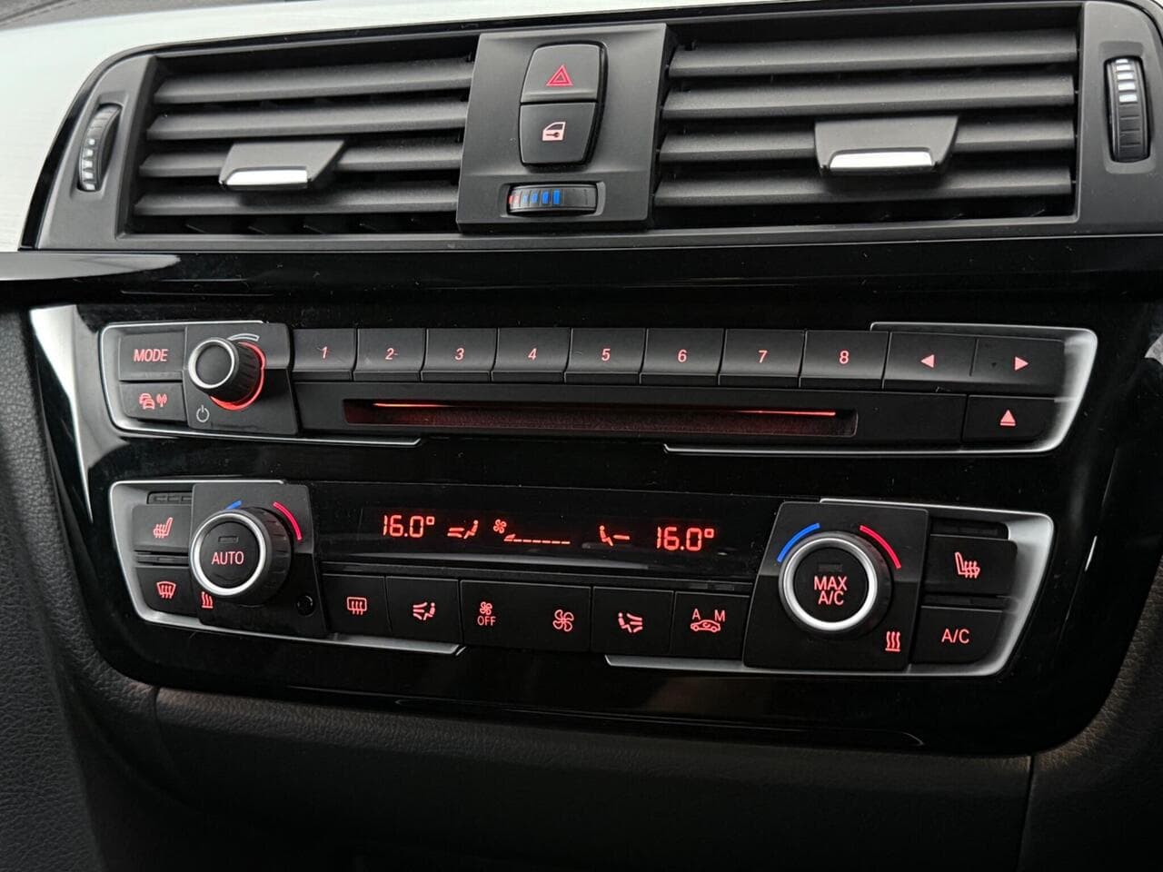 BMW 4 Series Gran Coupe thumbnail Infotainment System