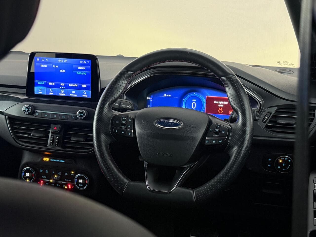 Ford Focus thumbnail Steering Wheel