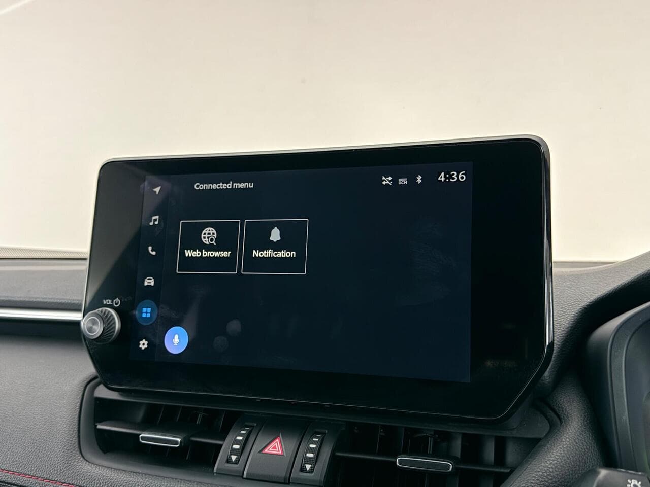 Toyota RAV4 thumbnail Infotainment System