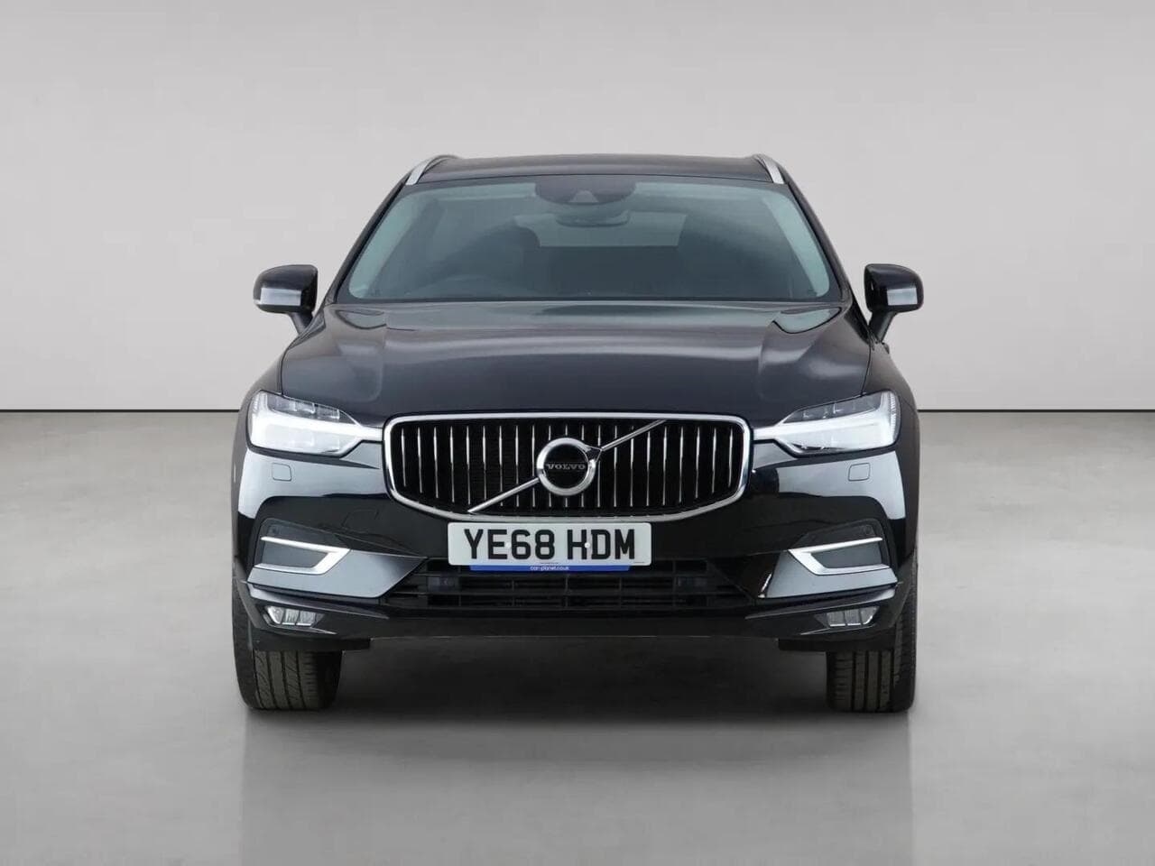 Volvo XC60 thumbnail Front