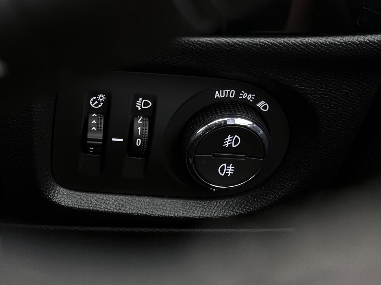 Vauxhall Corsa thumbnail Misc Controls