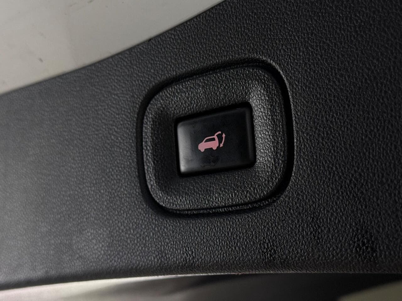 Renault Koleos thumbnail Misc Controls