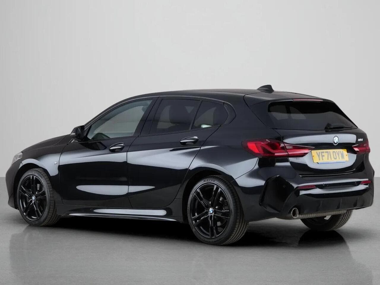 BMW 1 Series thumbnail Rear Left